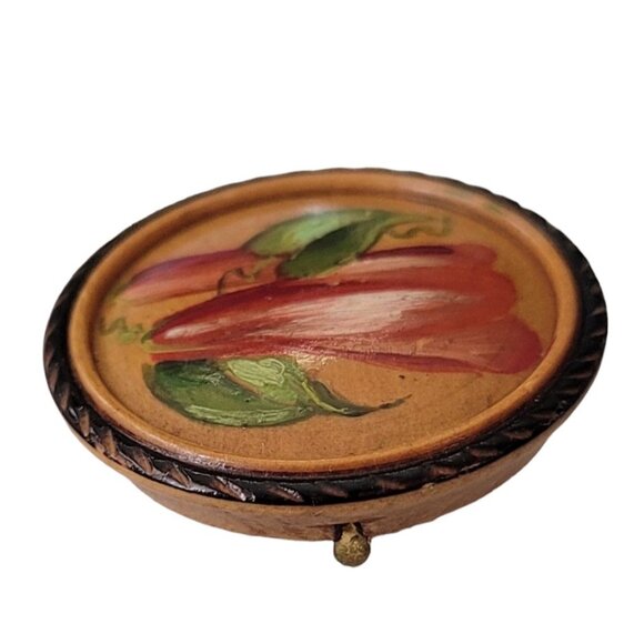 Vintage Carved Wood Painted Flower Round Pin Brooch E827 - Picture 3 of 7